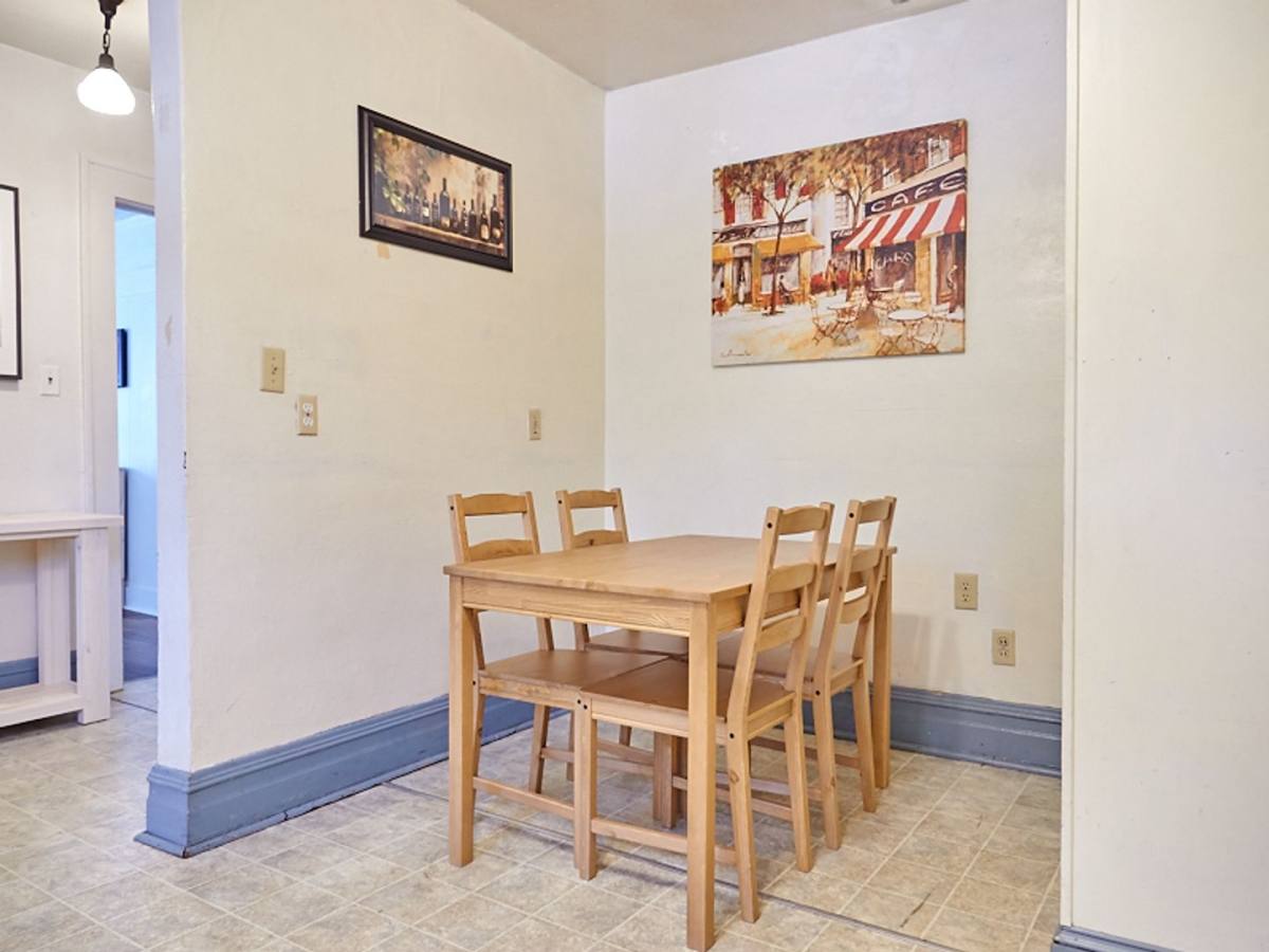 Apartment for rent at 504 SW 10th St, Gainesville, FL 32601