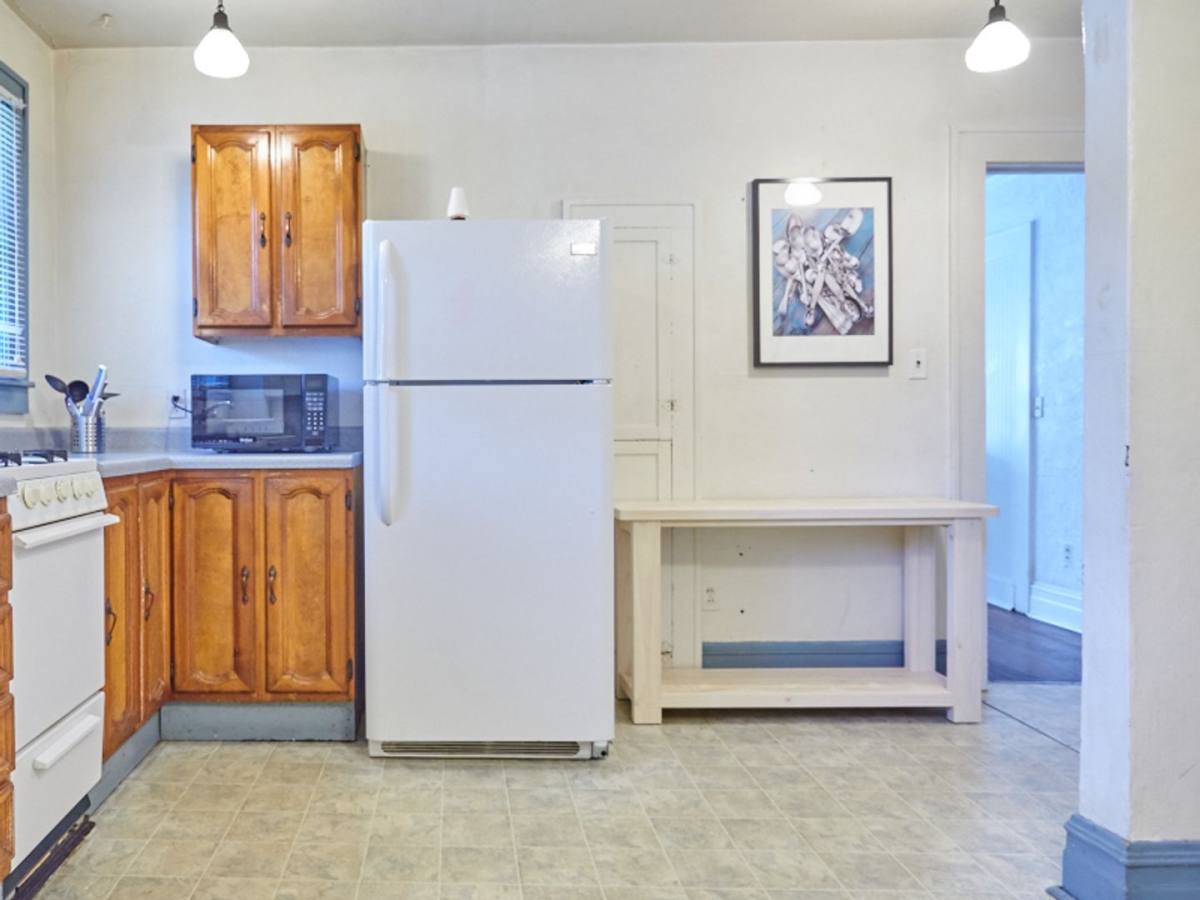 Apartment for rent at 504 SW 10th St, Gainesville, FL 32601