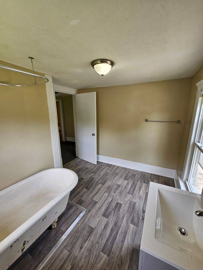 House for rent at 344 Fuller St, Akron, OH 44306
