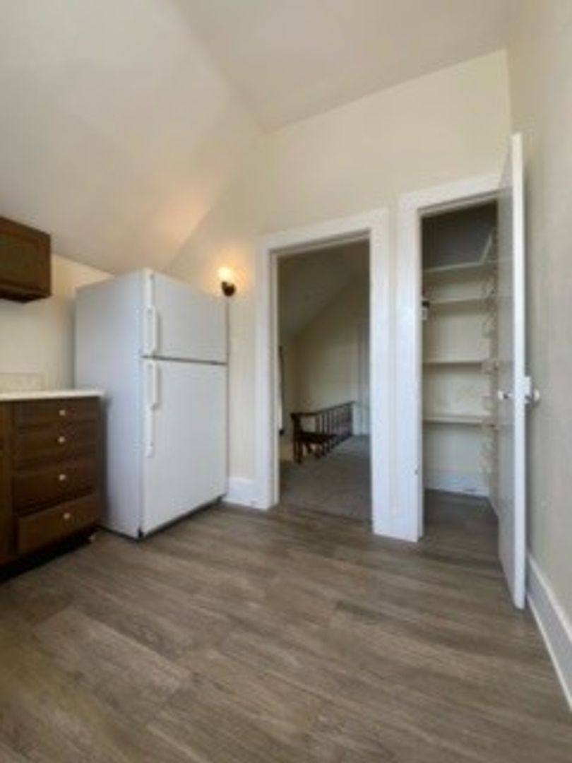 Apartment for rent at 813 S 8th, Goshen, IN 46526