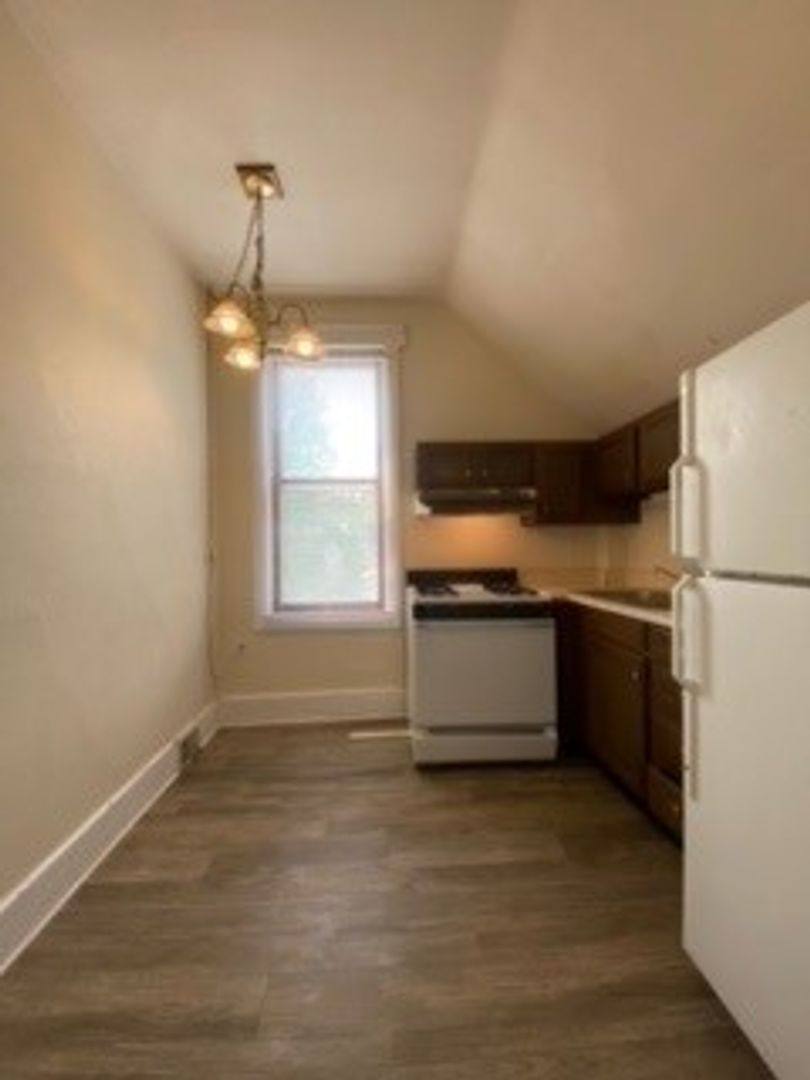 Apartment for rent at 813 S 8th, Goshen, IN 46526