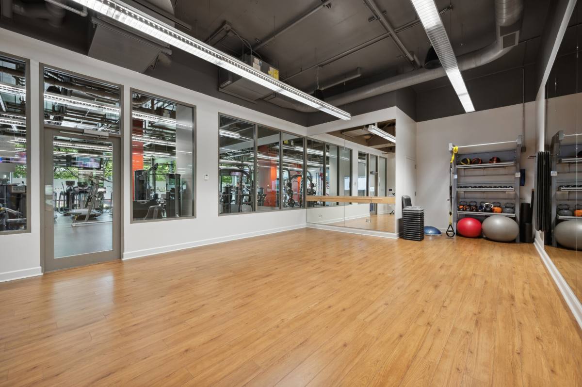 Apartment for rent at 900 S Clark St, Chicago, IL 60605