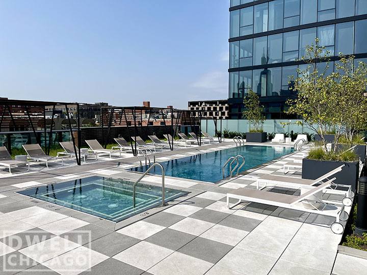 Apartment for rent at 160 N Elizabeth St, Chicago, IL 60607