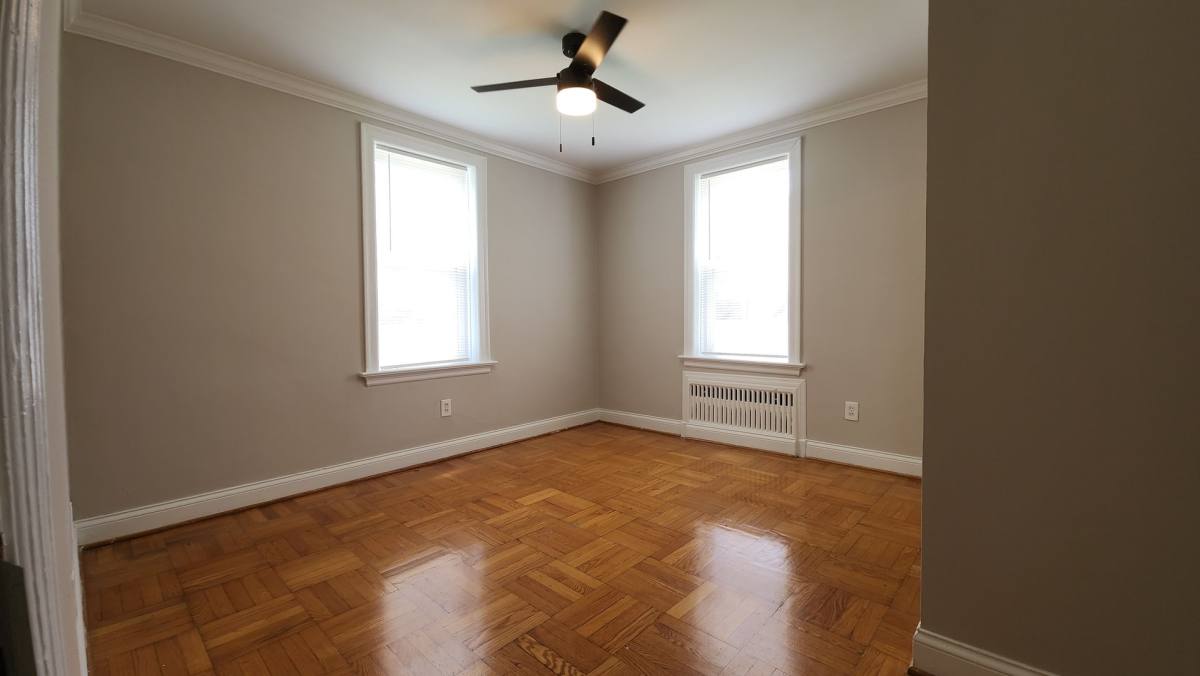 Apartment for rent at 807 Westwood Dr, Saint Louis, MO 63105