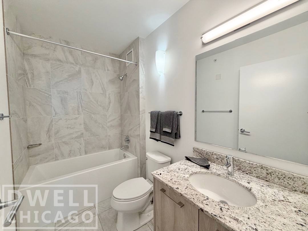 Apartment for rent at 220 E Illinois St, Chicago, IL 60611