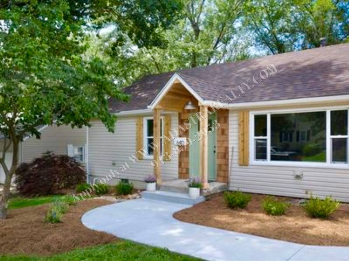 House for rent at 6410 Lowell Ave, Mission, KS 66202