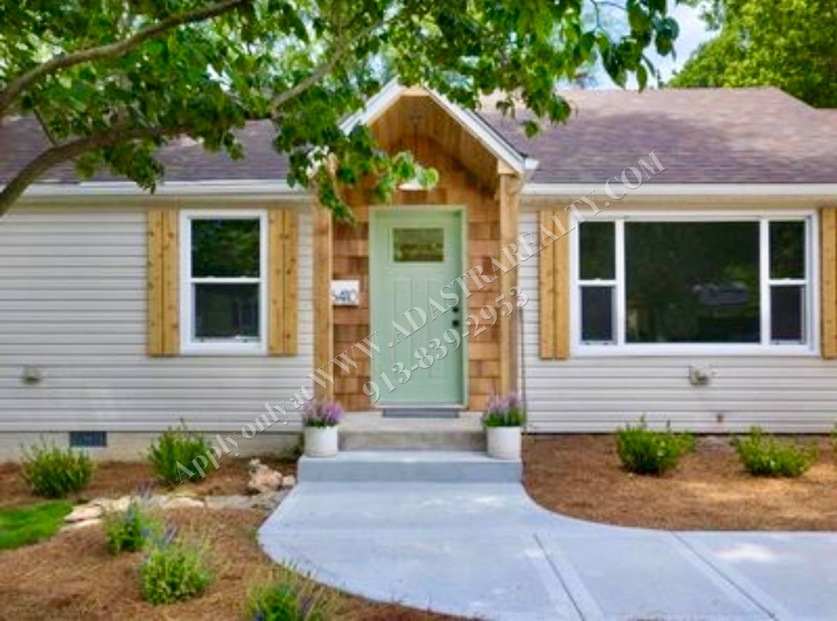 House for rent at 6410 Lowell Ave, Mission, KS 66202