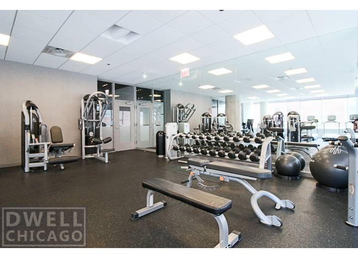 Apartment for rent at 805 N Lasalle Dr, Chicago, IL 60654
