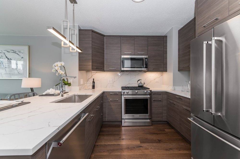Apartment for rent at 300 N Canal St, Chicago, IL 60606