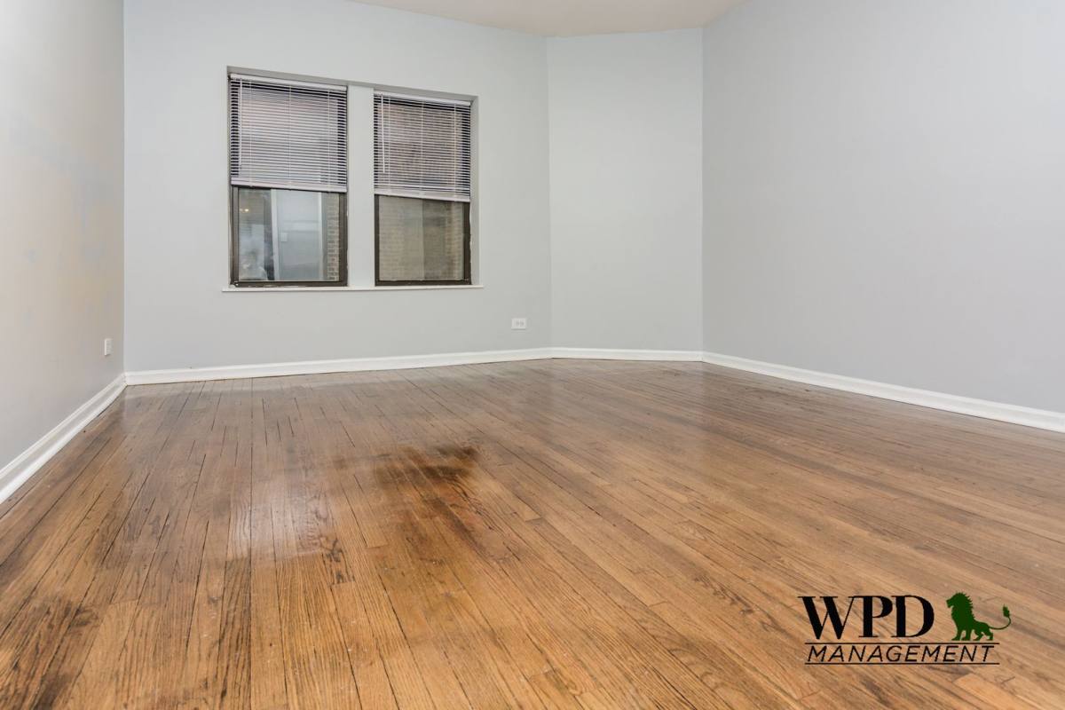 Apartment for rent at 7549 S Essex Ave, Chicago, IL 60649