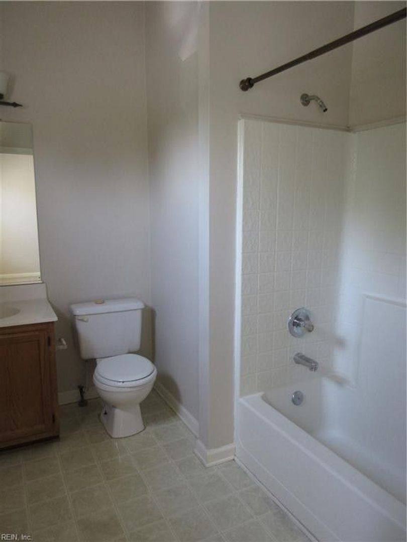 Townhouse for rent at 110 Foundry Court, Yorktown, VA 23693