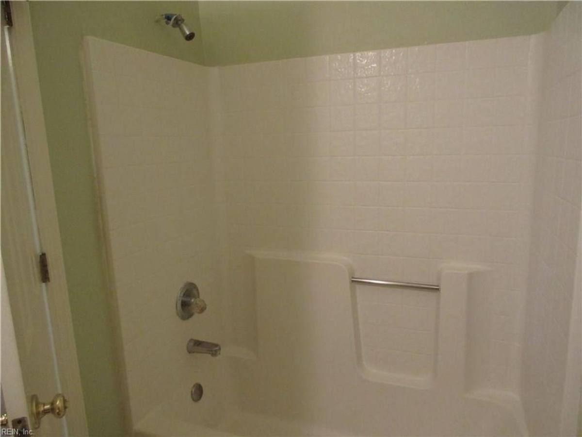 Townhouse for rent at 110 Foundry Court, Yorktown, VA 23693