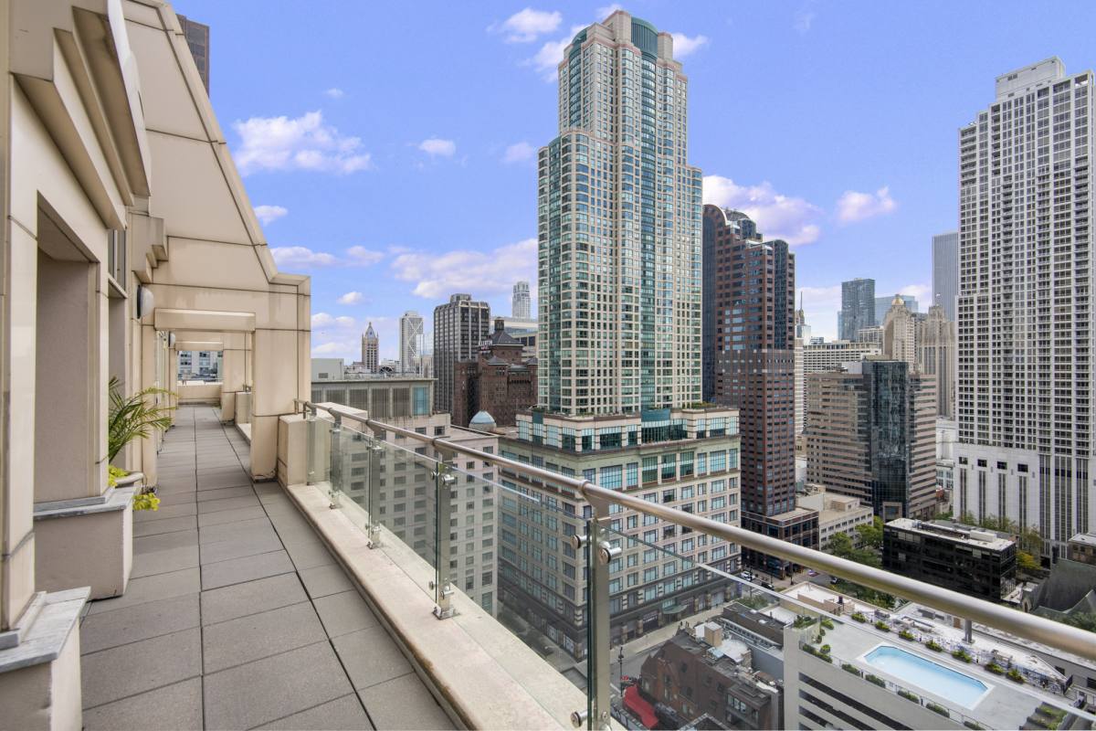 Apartment for rent at 747 N Wabash Ave, Chicago, IL 60611