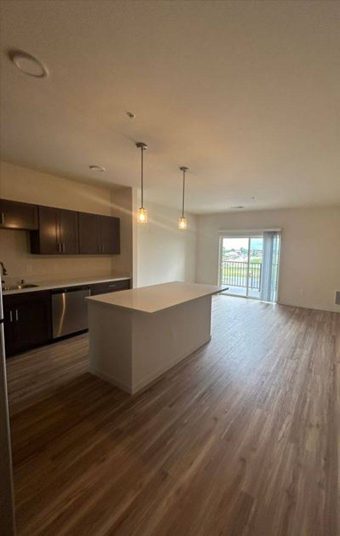 Apartment for rent at 143 Wildwood St, Sun Prairie, WI 53590