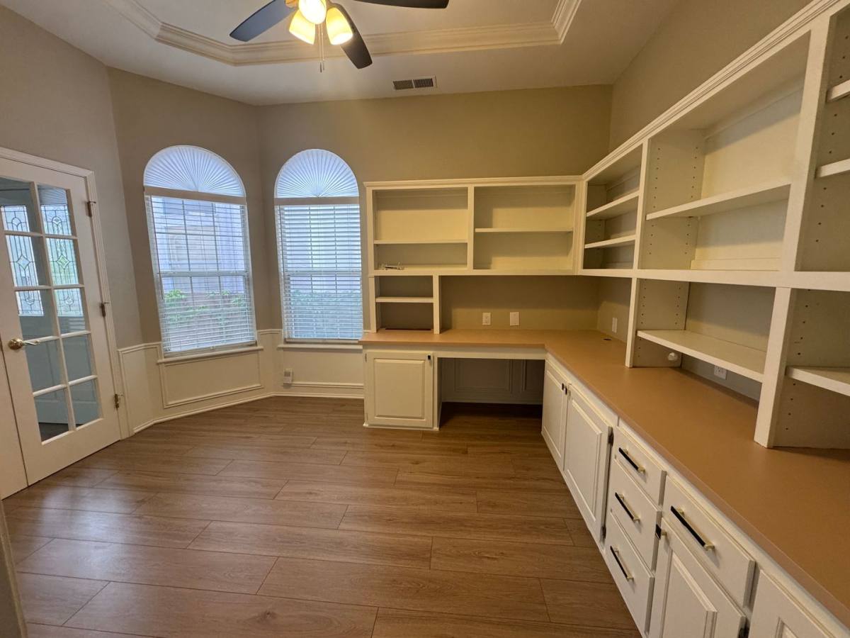 Townhouse for rent at 9301 Ironshore NE, Albuquerque, NM 87111