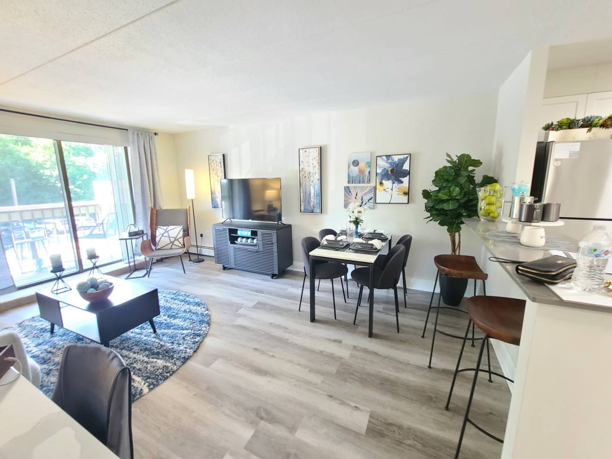 Apartment for rent at 1037 Southern Artery, Quincy, MA 02169