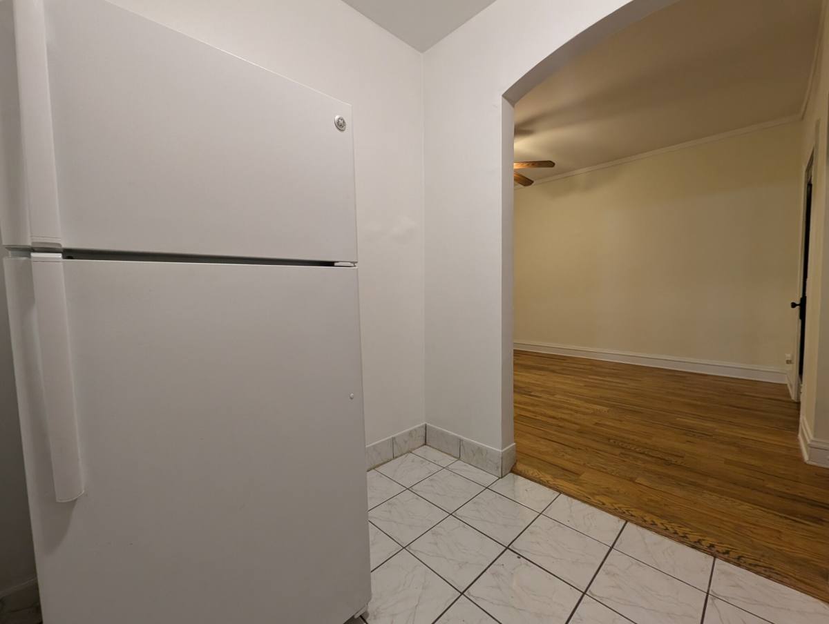 Apartment for rent at 4851 N Damen, Chicago, IL 60625