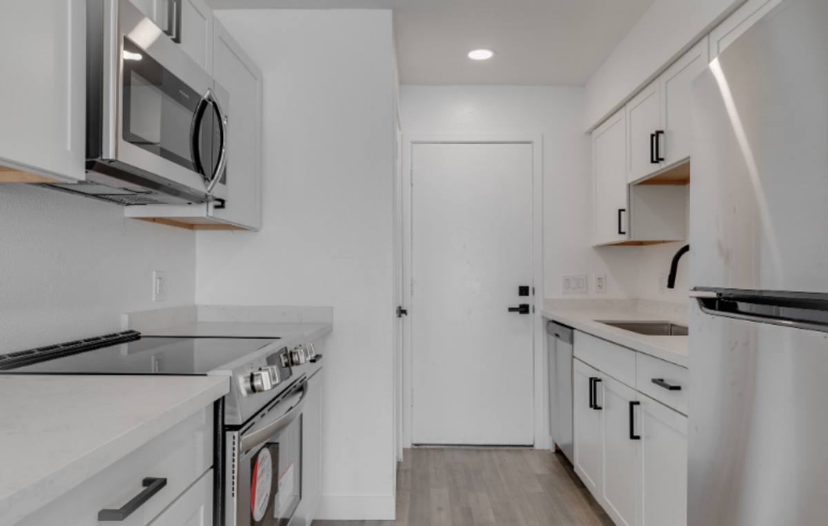 Apartment for rent at 2039 & 2015 W Union Hills Dr, Phoenix, AZ 85027