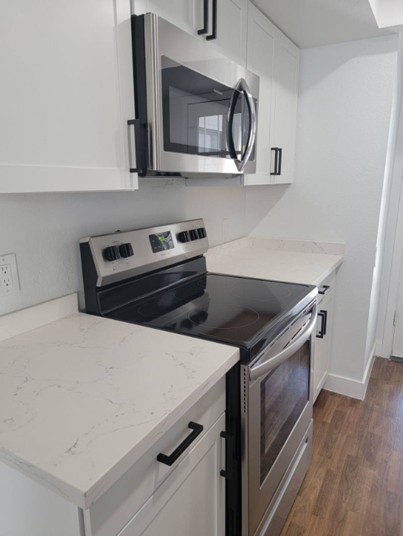 Apartment for rent at 2039 & 2015 W Union Hills Dr, Phoenix, AZ 85027