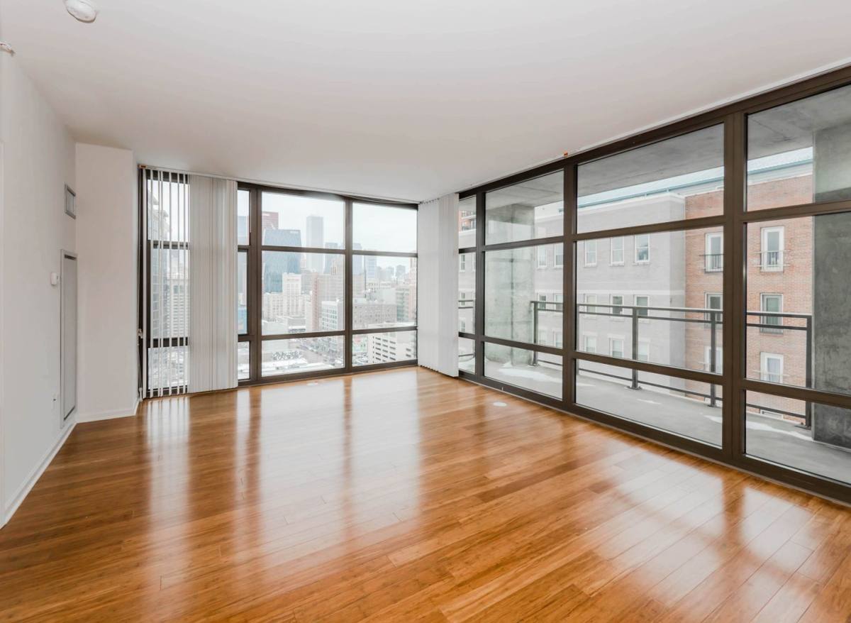 Apartment for rent at 8 E 9th St, Chicago, IL 60605