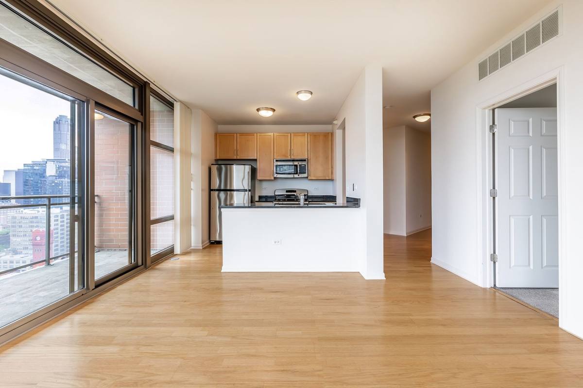 Apartment for rent at 8 E 9th St, Chicago, IL 60605