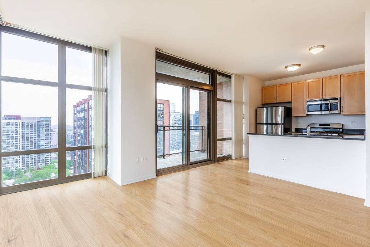 Apartment for rent at 8 E 9th St, Chicago, IL 60605