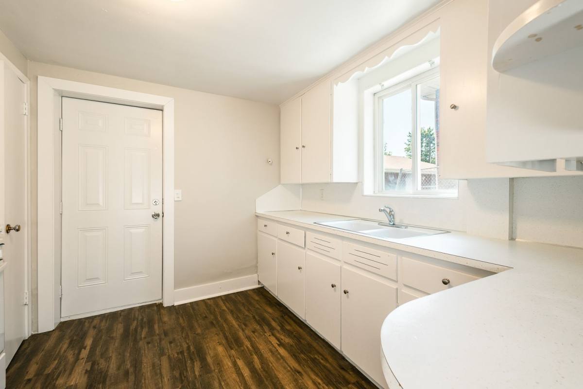 Apartment for rent at 3911 N 52nd St, Omaha, NE 68104