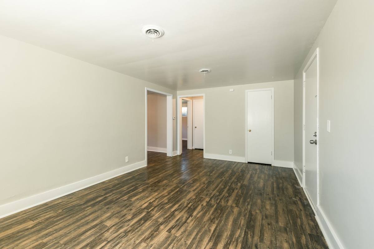 Apartment for rent at 3911 N 52nd St, Omaha, NE 68104