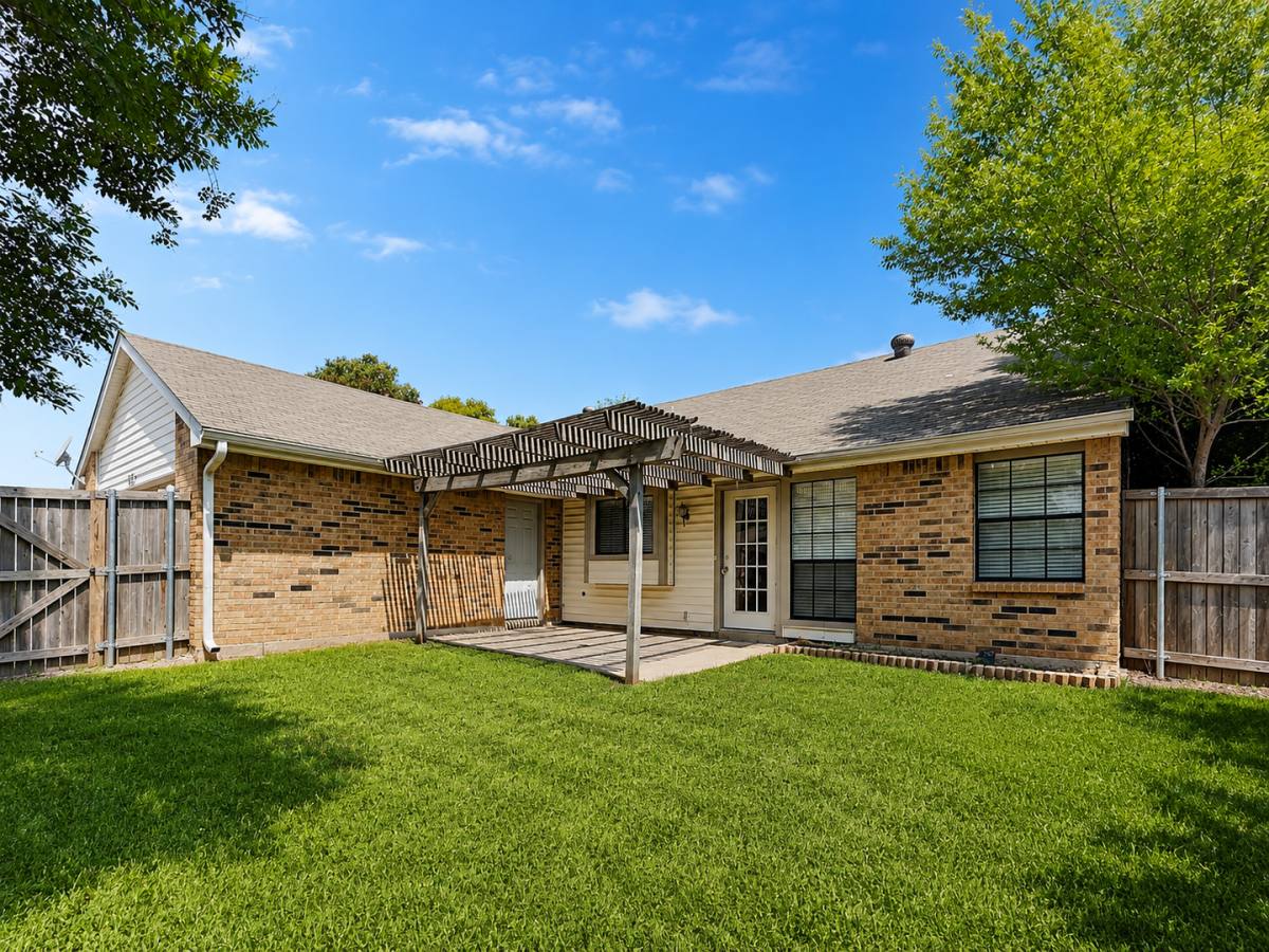 House for rent at 2821 Carnaby Lane, Flower Mound, TX 75028
