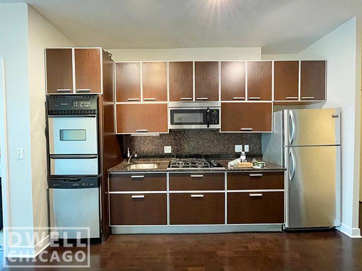 Apartment for rent at 670 W Wayman St, Chicago, IL 60661