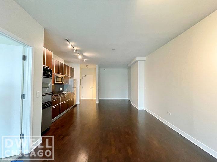 Apartment for rent at 670 W Wayman St, Chicago, IL 60661