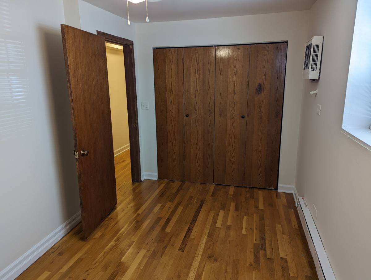 Apartment for rent at 815 W Cornelia, Chicago, IL 60657