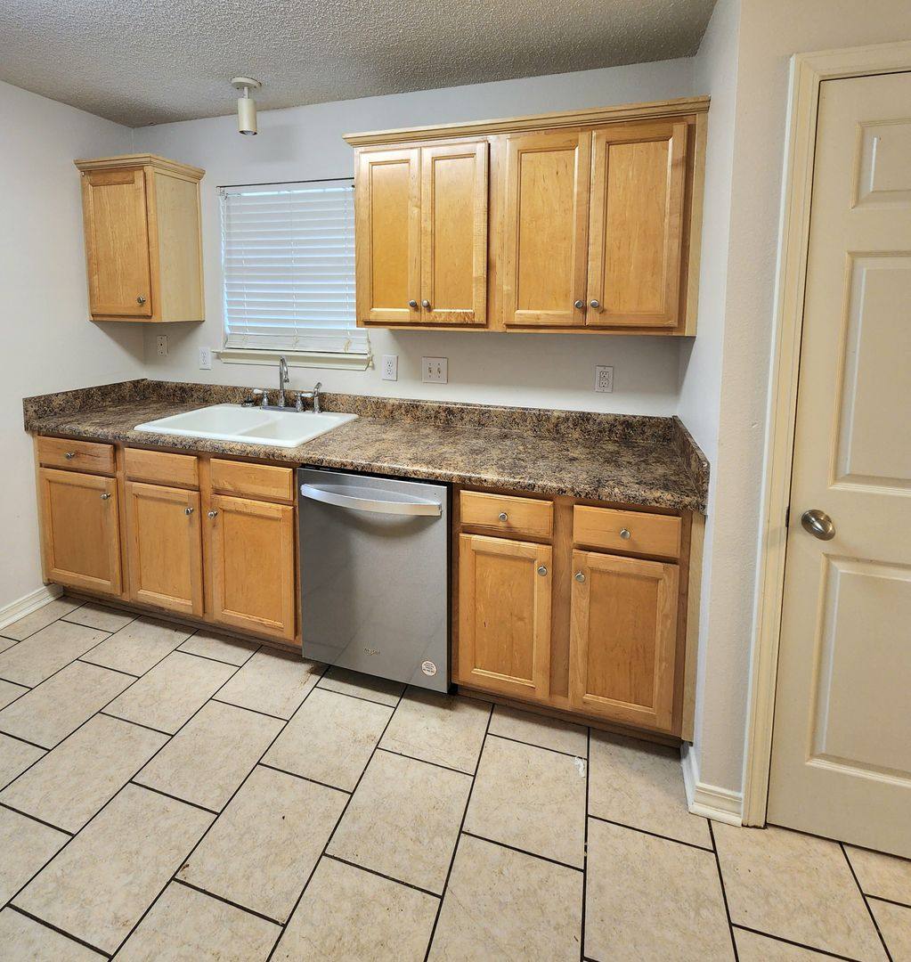 House for rent at 2704 Hampton Park Circle, Foley, AL 36535