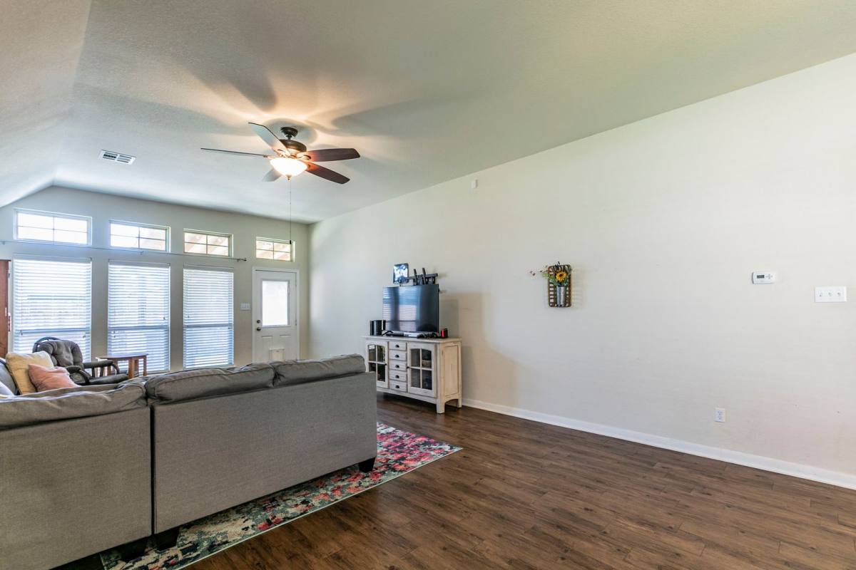 House for rent at 5317 Lancaster Dr, Belton, TX 76513
