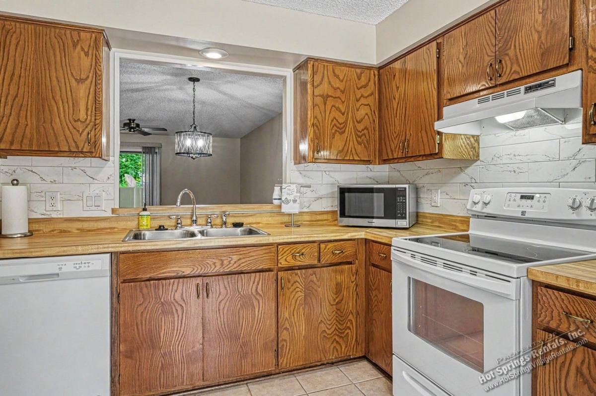 Townhouse for rent at 5 Cortez Lane, Hot Springs Village, AR 71909