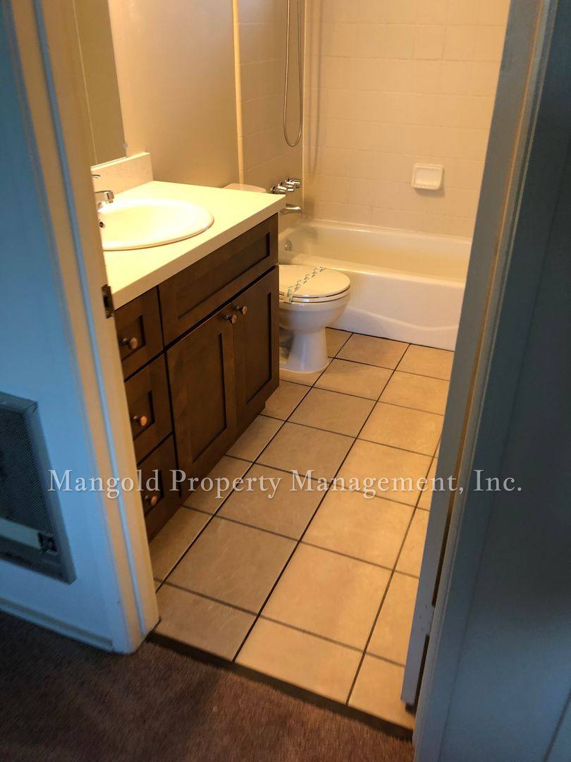Apartment for rent at 16 Natividad Rd, Salinas, CA 93906