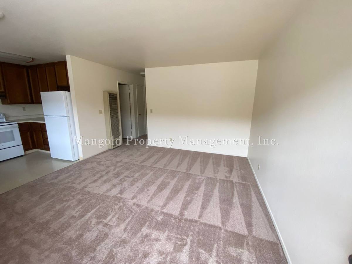 Apartment for rent at 2175 Perez St, Salinas, CA 93906