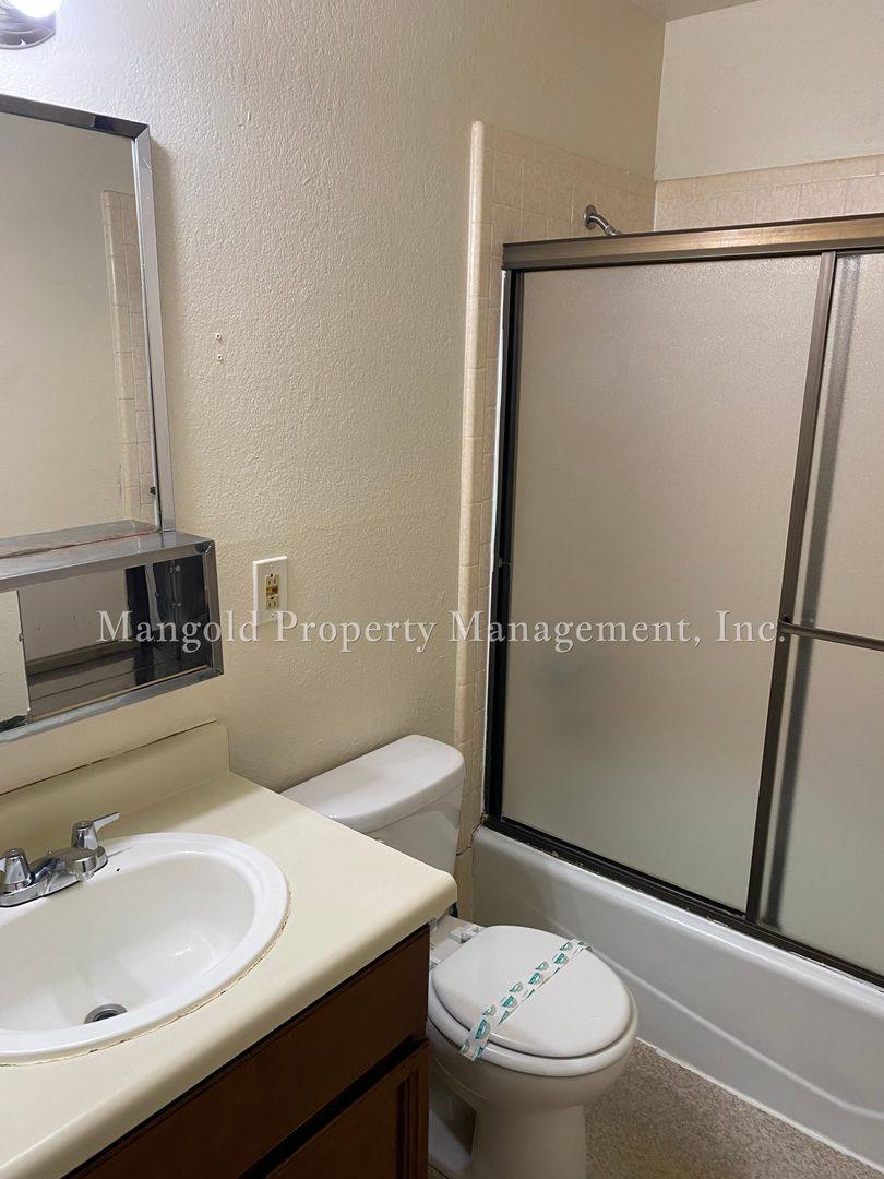 Apartment for rent at 2175 Perez St, Salinas, CA 93906