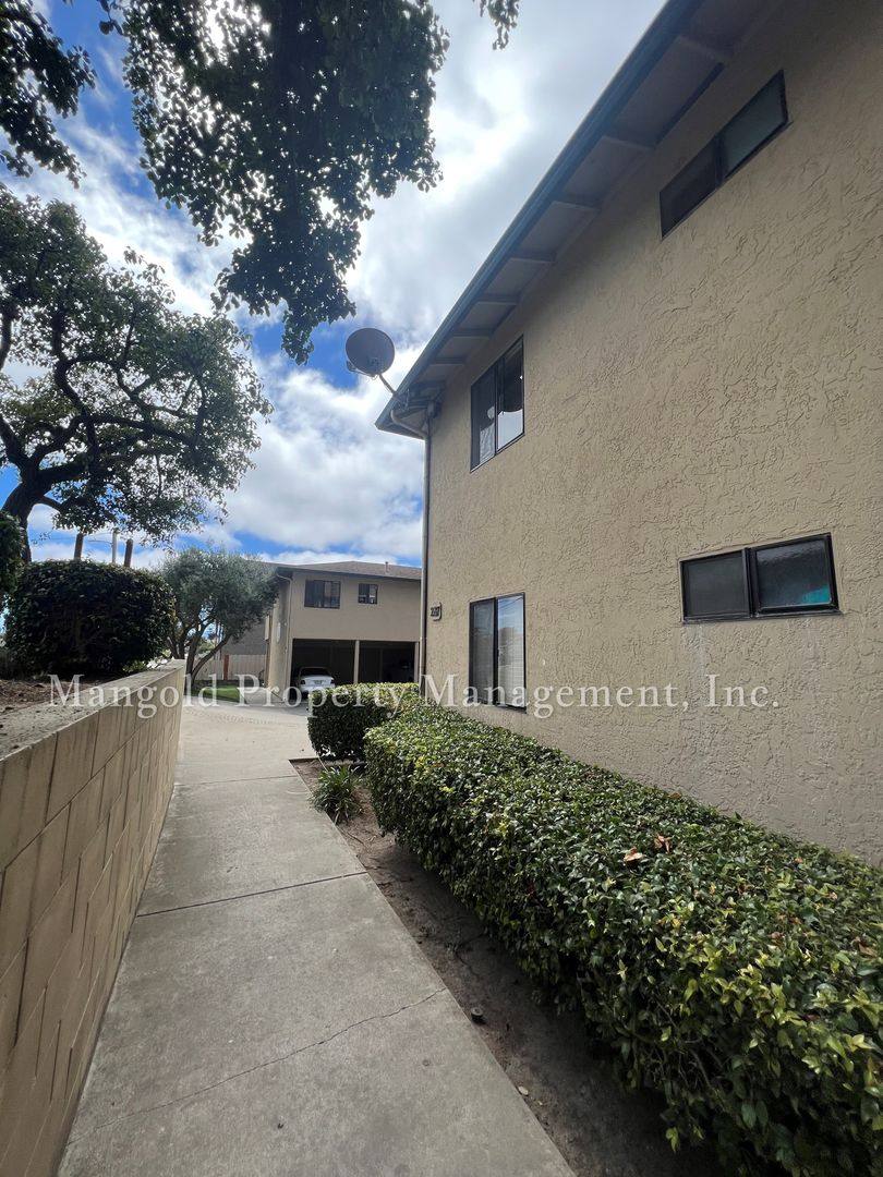 Apartment for rent at 2175 Perez St, Salinas, CA 93906