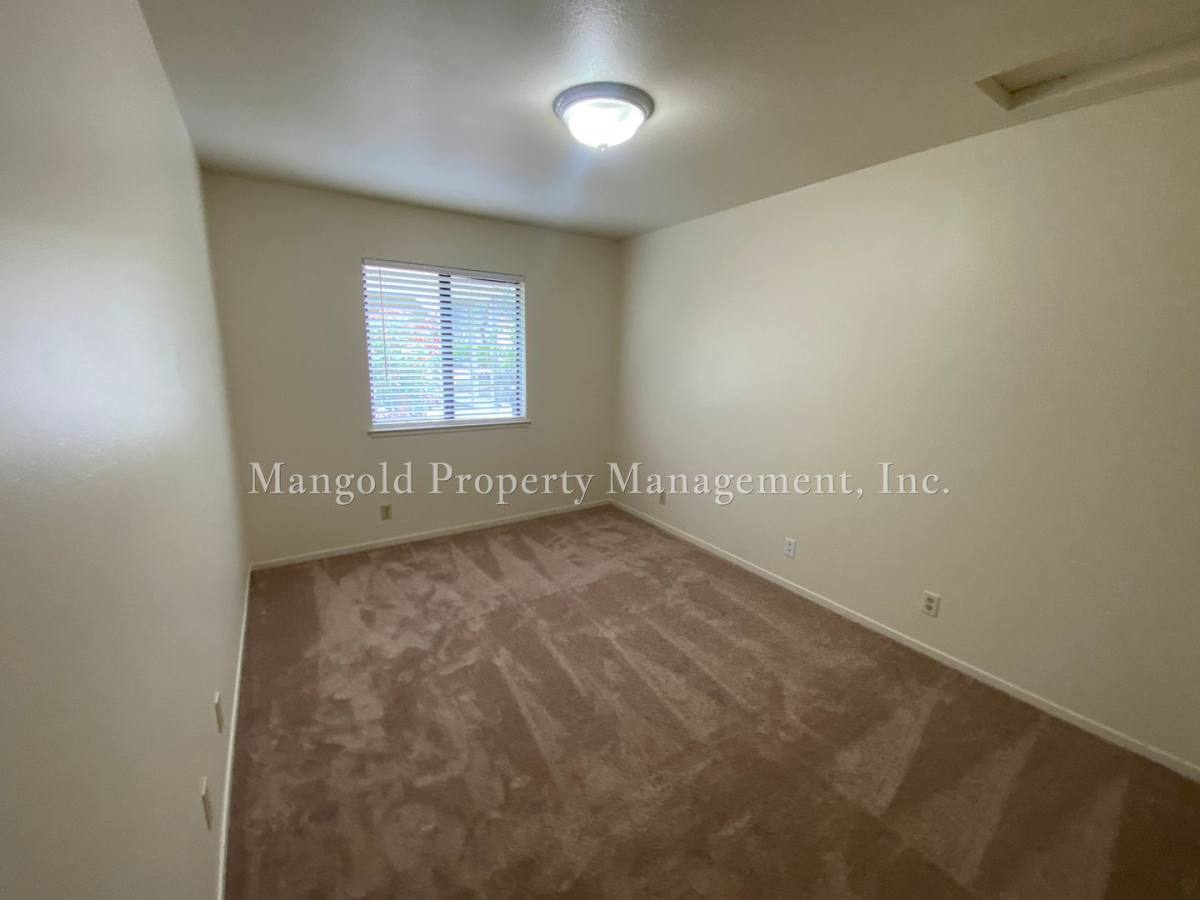 Apartment for rent at 2175 Perez St, Salinas, CA 93906