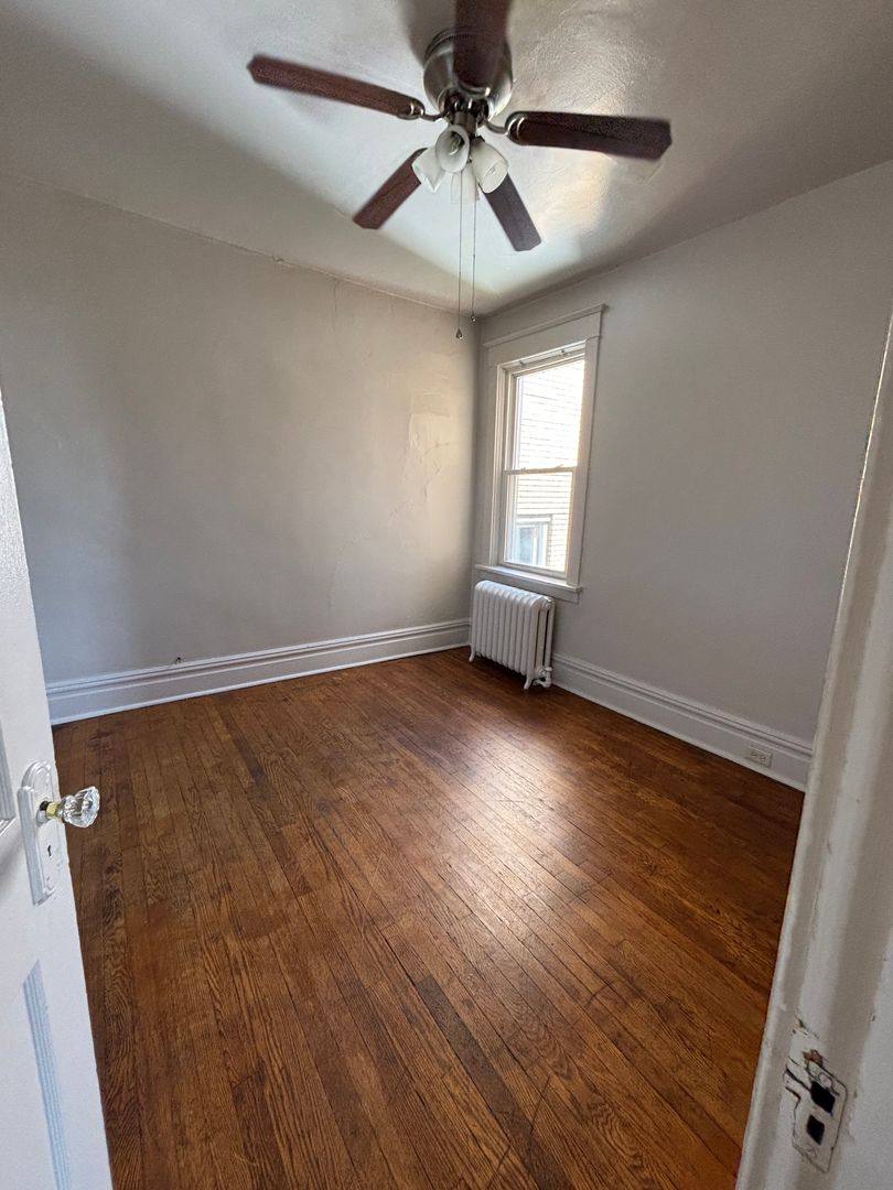 Apartment for rent at 1300 Kelton Ave, Pittsburgh, PA 15216