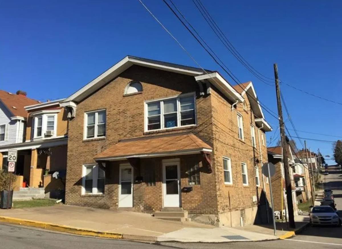 Apartment for rent at 1300 Kelton Ave, Pittsburgh, PA 15216