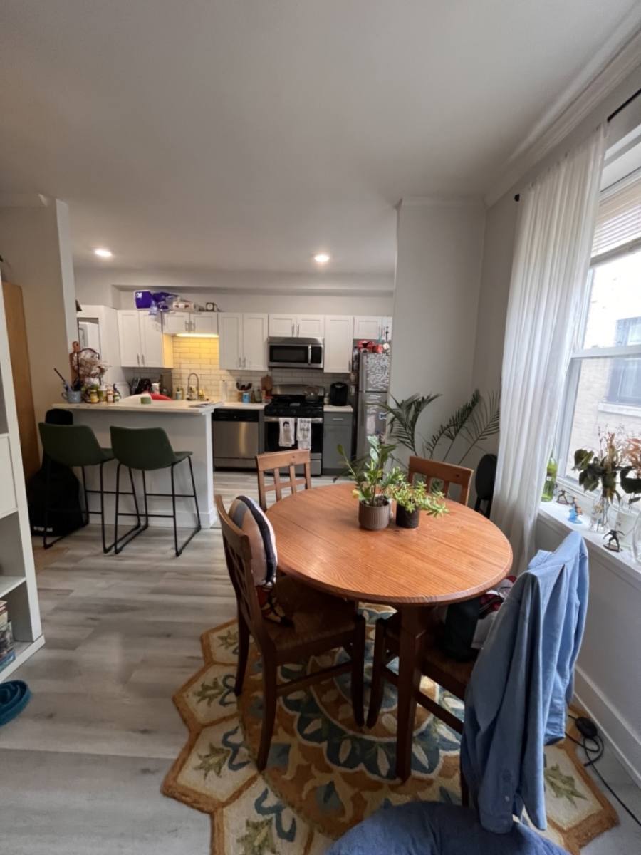 Apartment for rent at 5920 N Ridge Ave, Chicago, IL 60660