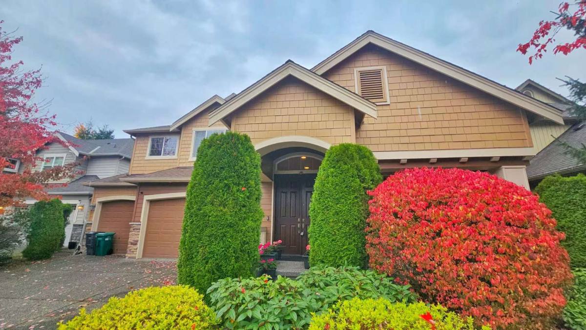 House for rent at 10844 Muirwood Way NE, Redmond, WA 98053