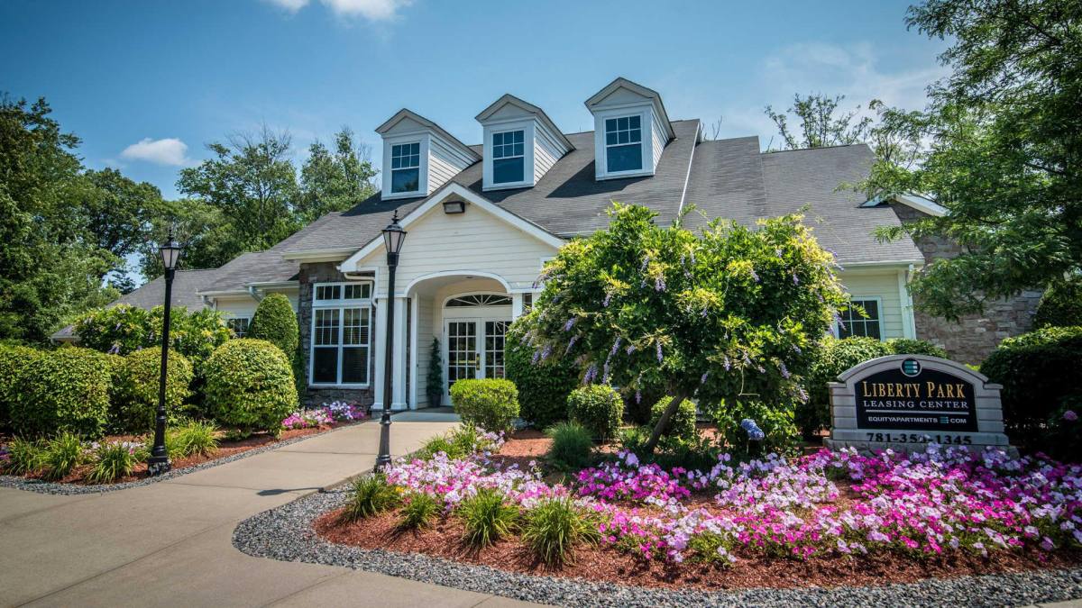 Apartment for rent at 1 Matthew Lane, Braintree, MA 02184