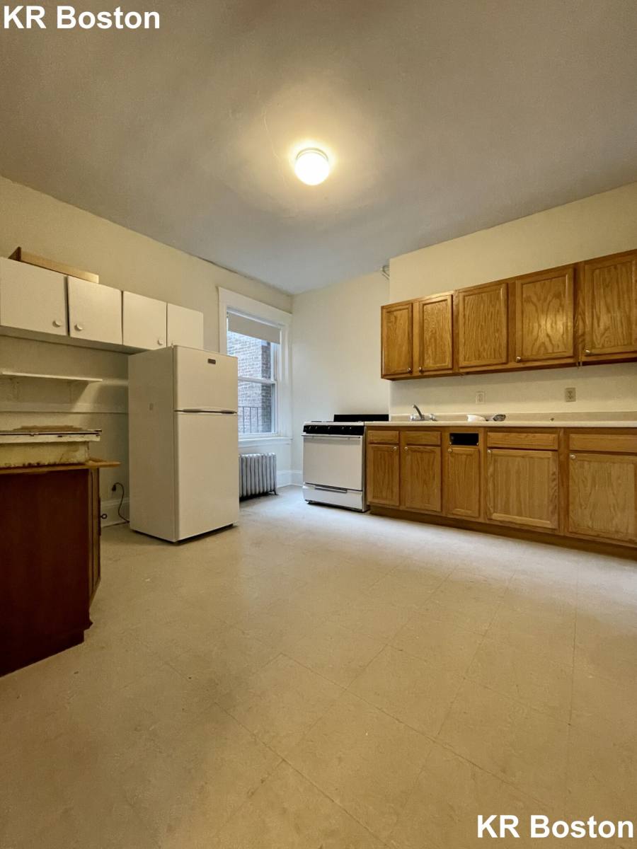 Apartment for rent at 1381 Commonwealth Ave, Allston, MA 02134