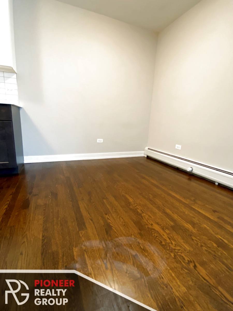 Apartment for rent at 5536 N Sheridan Rd, Chicago, IL 60640