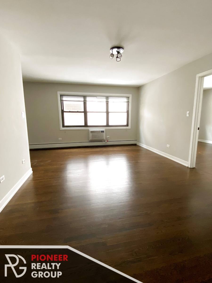 Apartment for rent at 5536 N Sheridan Rd, Chicago, IL 60640