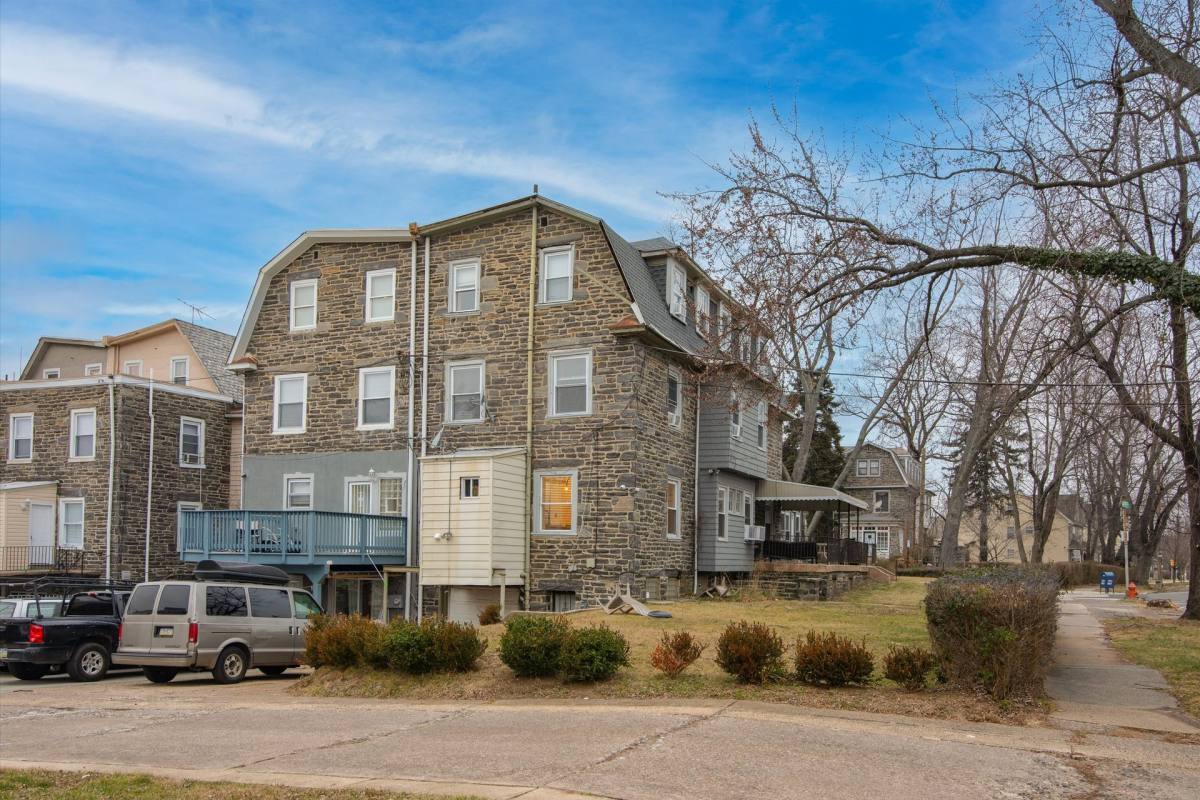 Apartment for rent at 5400 Woodcrest Ave, Philadelphia, PA 19131
