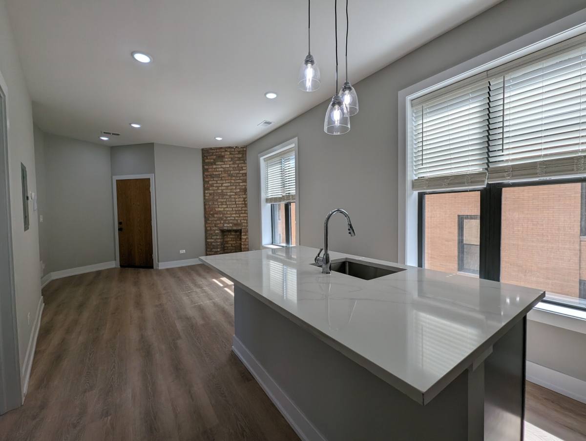 Apartment for rent at 428 W Belden, Chicago, IL 60614